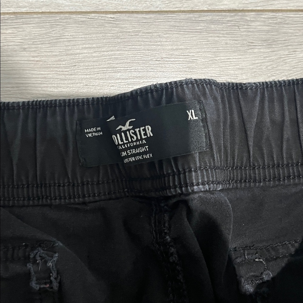 Hollister Black Cargo Jogger Pants - Picture 3 of 5